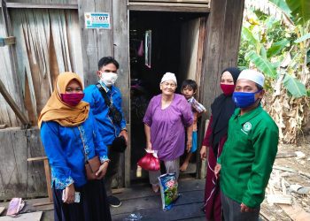 DP MUI & DPD BKPRMI Lamandau menyalurkan bantuan sembako & Masker untuk para Mualaf, ustadz dan Ustadzah