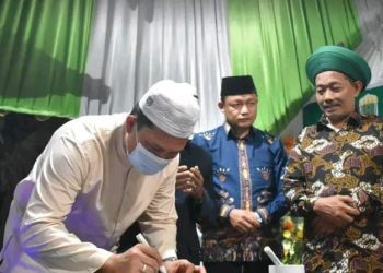 Bupati Lamandau H. Hendra Lesmana dan Wakil Bupati Riko Purwanto Menghadiri Tabligh Akbar Dan Peresmian Masjid Al Fajri