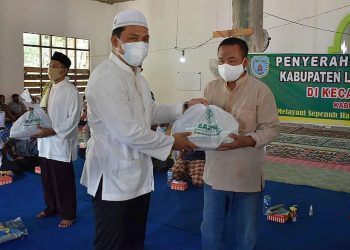 Bupati Lamandau Salurkan Bantuan Covid-19 dari Baznas